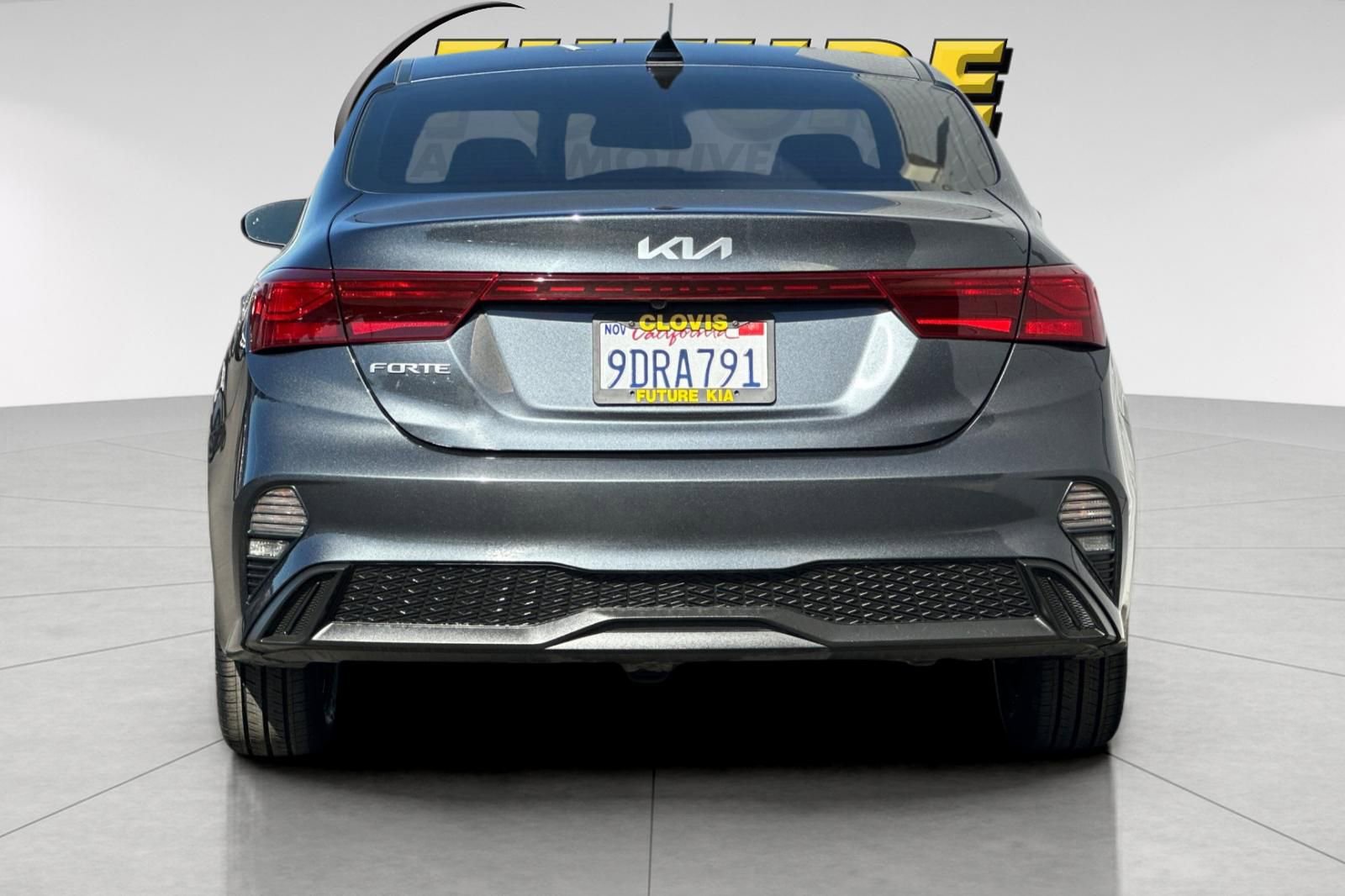 Used 2023 Kia Forte LXS w/ LXS Technology Package image 5