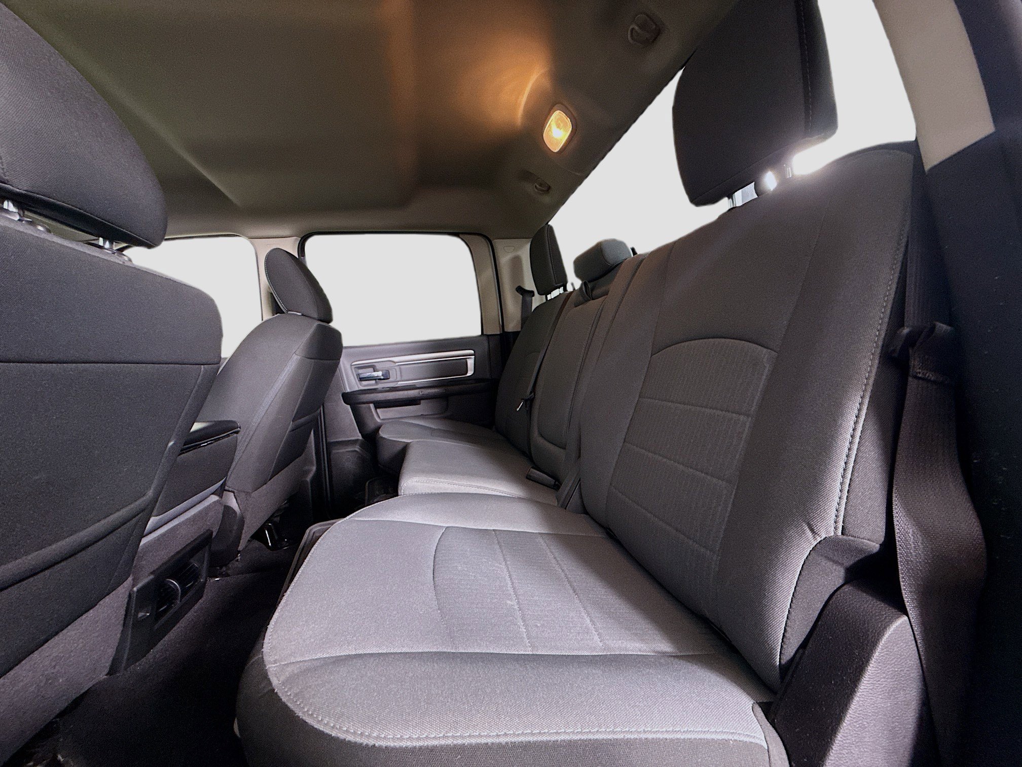 Used 2022 RAM 1500 Classic SLT image 24