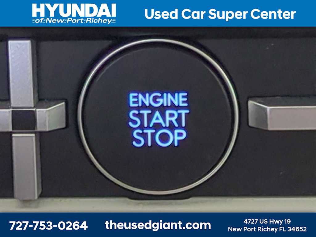 Certified 2025 Hyundai Santa Fe SEL FWD image 33