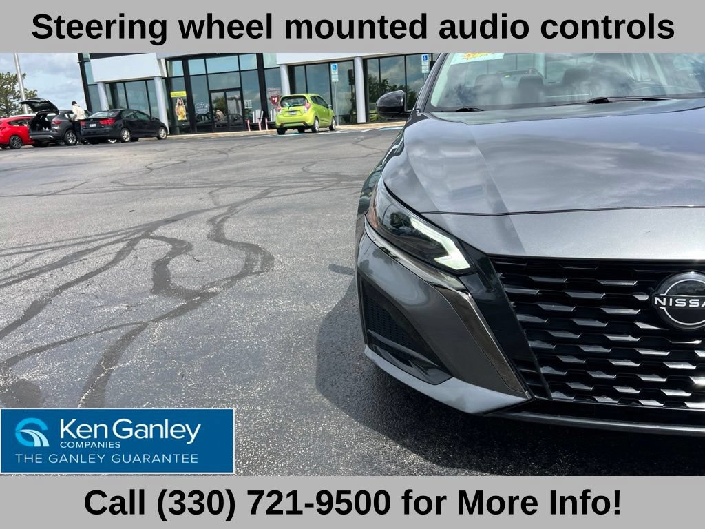 Used 2023 Nissan Altima 2.5 SR AWD/4WD image 17