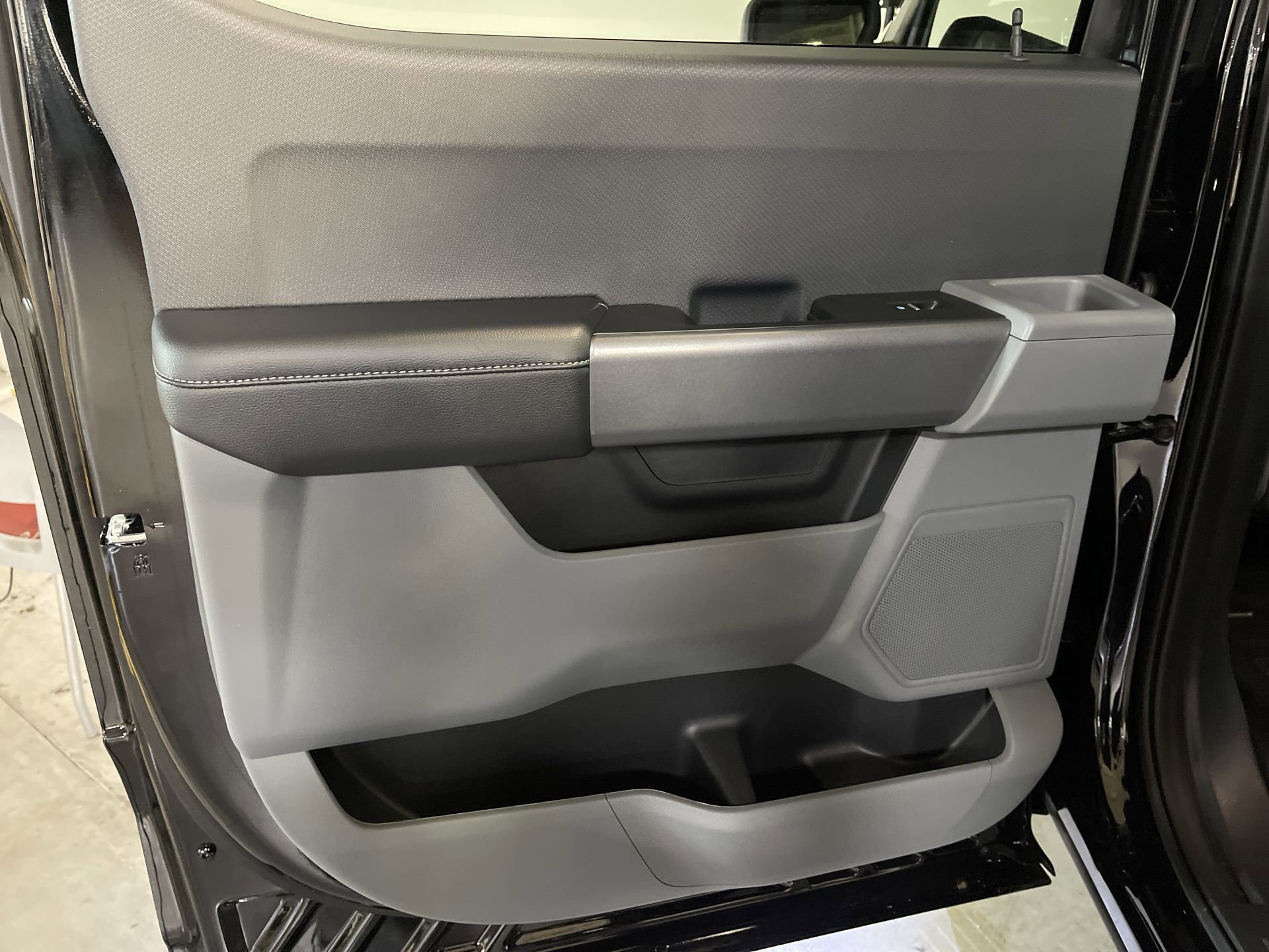 New 2024 Ford F150 Lightning Pro w/ Tow Technology Package image 29