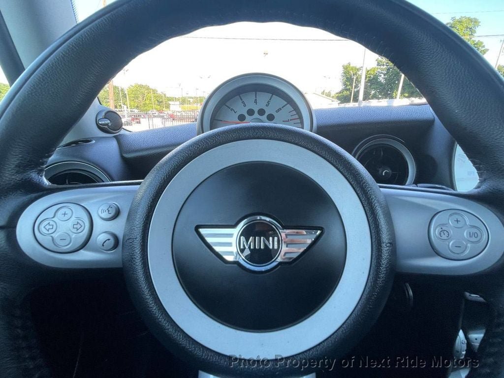 Used 2010 MINI Cooper Hardtop FWD image 24