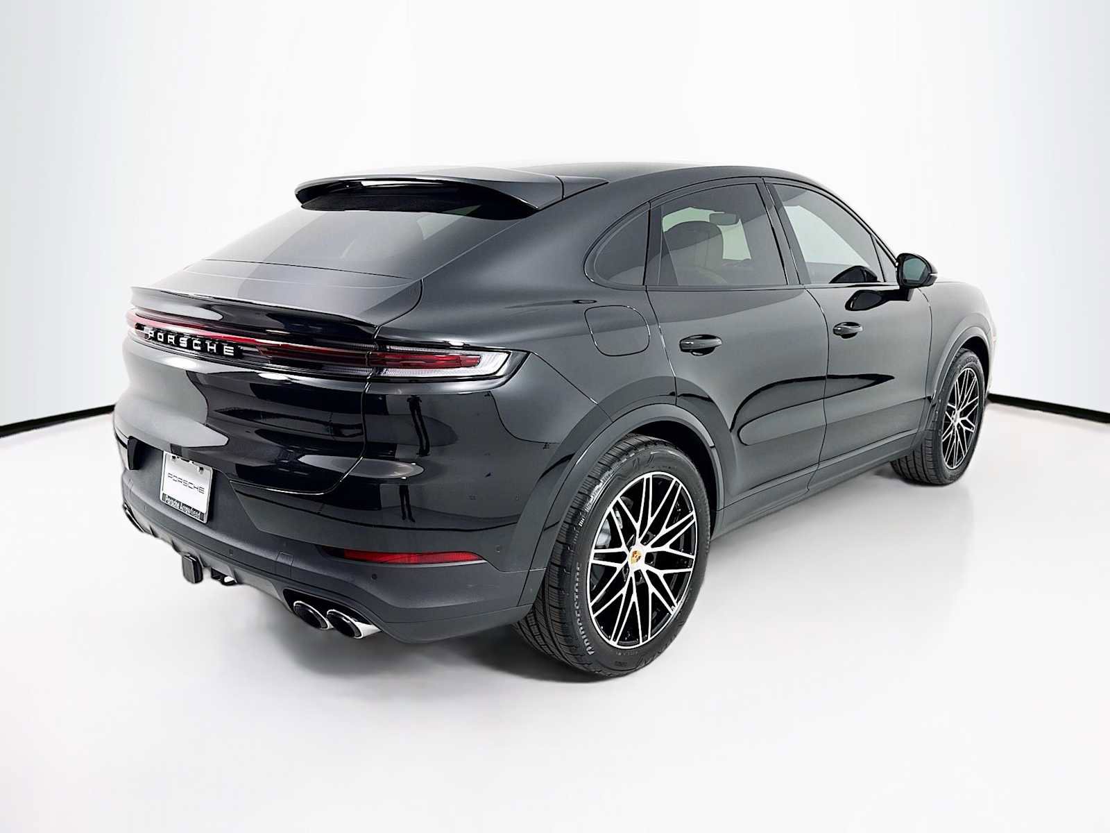 Certified 2026 Porsche Cayenne Coupe AWD/4WD image 9