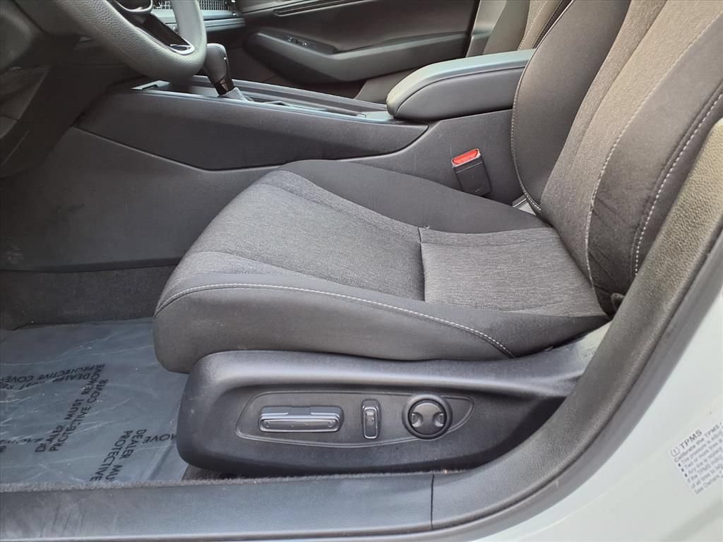 Used 2024 Honda Accord EX image 14