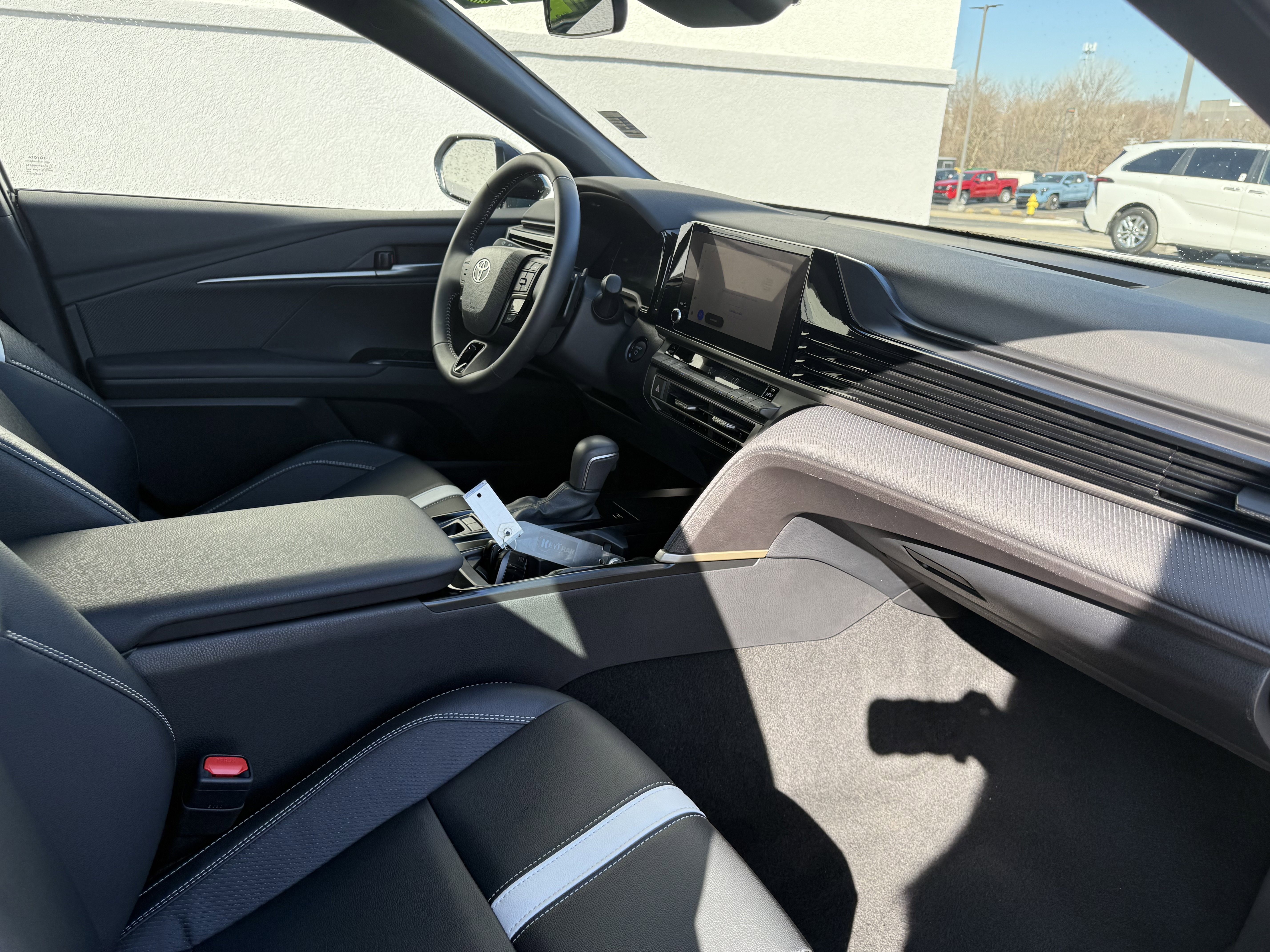 Certified 2025 Toyota Camry SE image 21