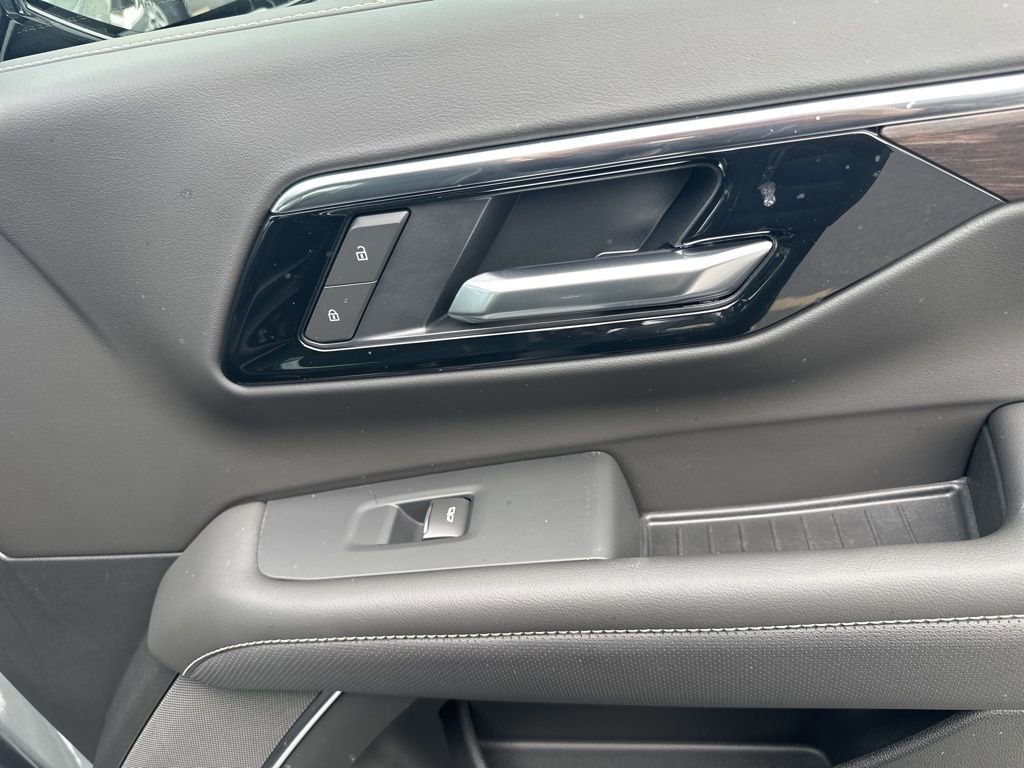 New 2026 Chevrolet Suburban Premier w/ Sun And Tow Package image 26