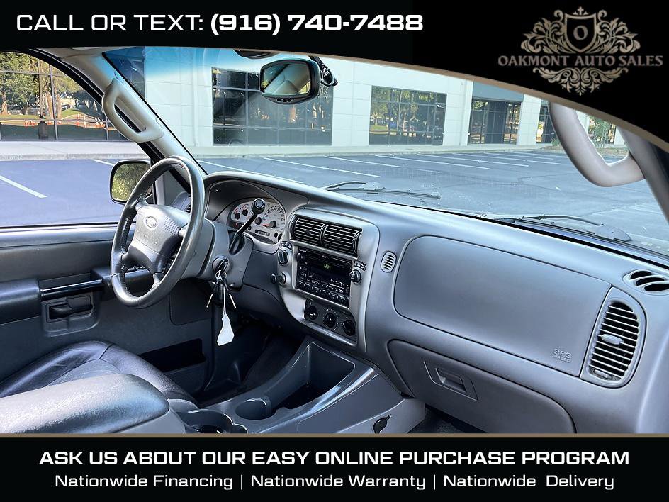 Used 2004 Ford Explorer Sport Trac XLT AWD/4WD image 11