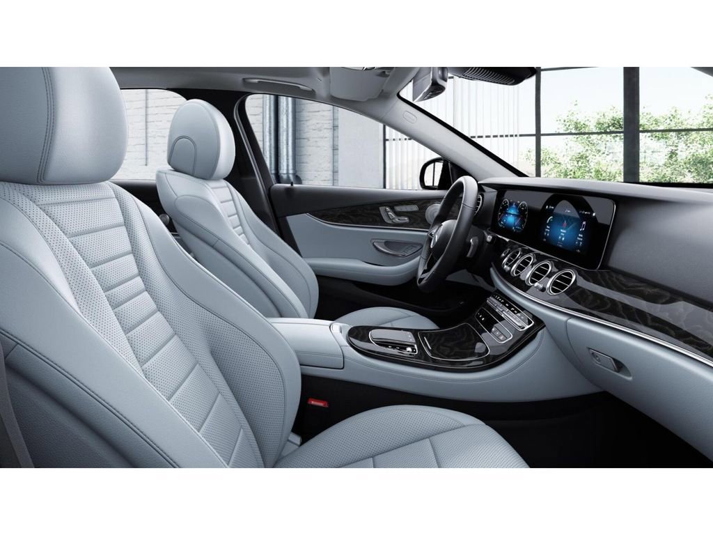 Certified 2022 Mercedes-Benz E 450 4MATIC Sedan image 4