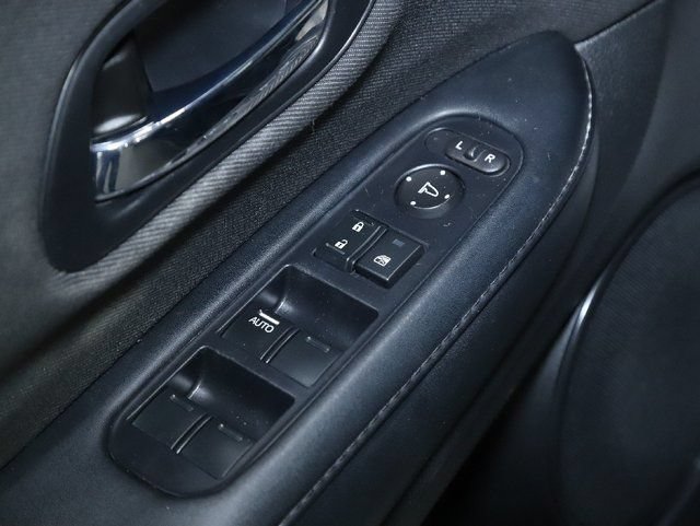Used 2020 Honda HR-V LX image 16