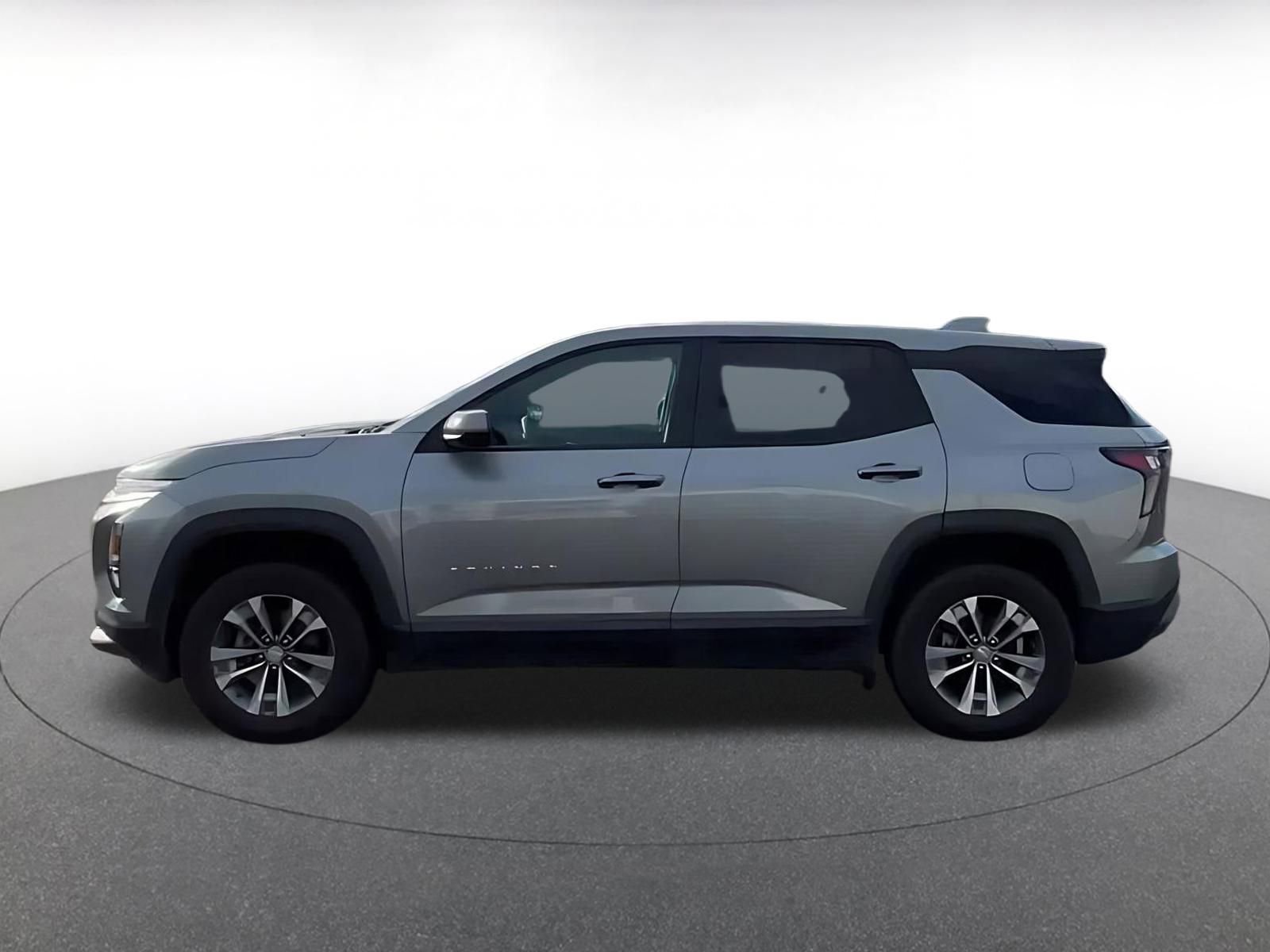 Used 2025 Chevrolet Equinox LT image 9