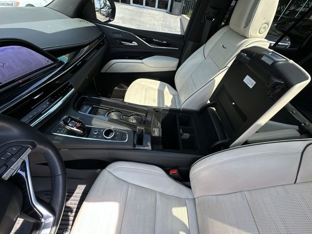 Certified 2024 Cadillac Escalade Sport w/ LPO, ONYX Package image 28