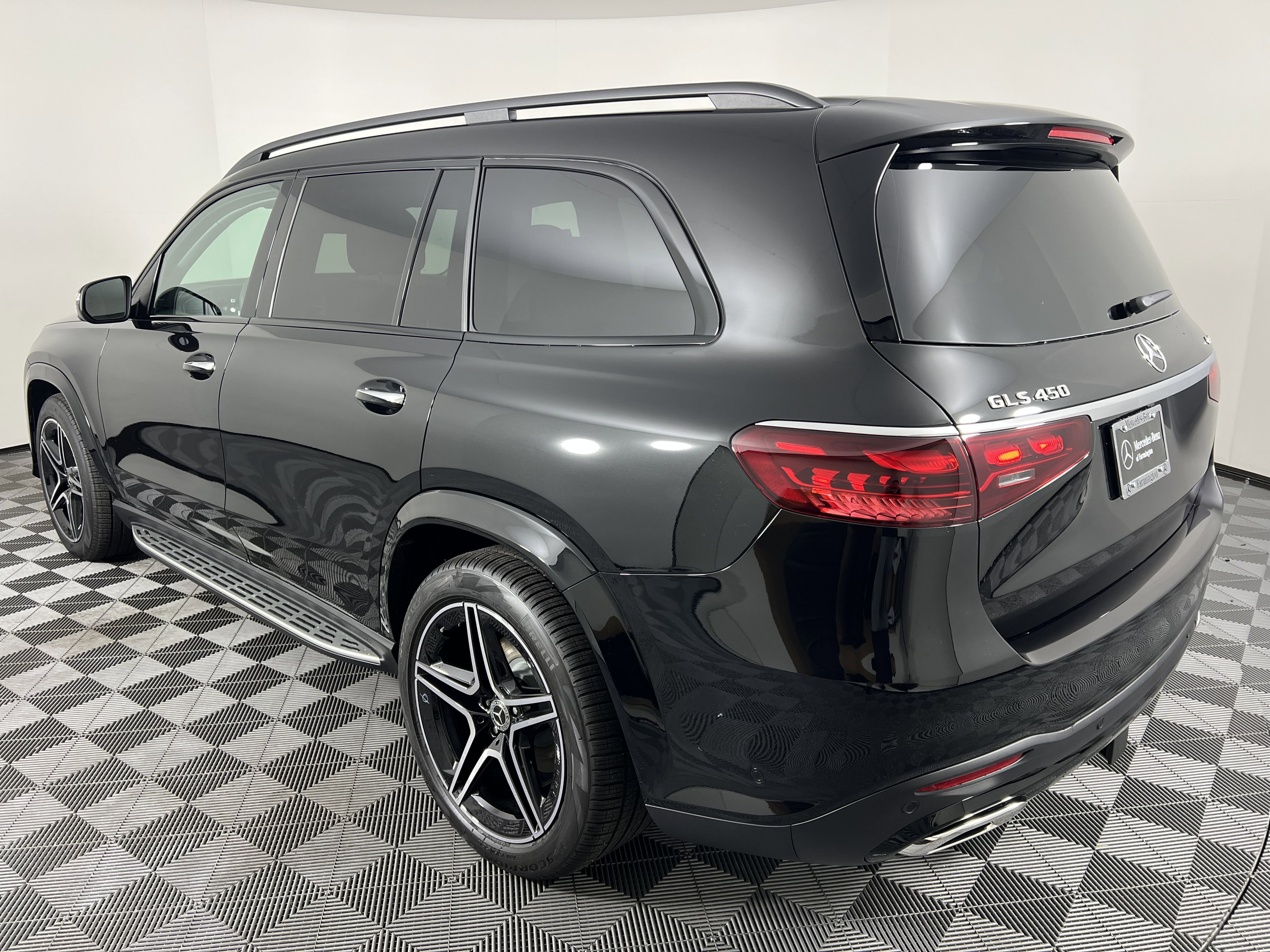 New 2026 Mercedes-Benz GLS 450 4MATIC image 10