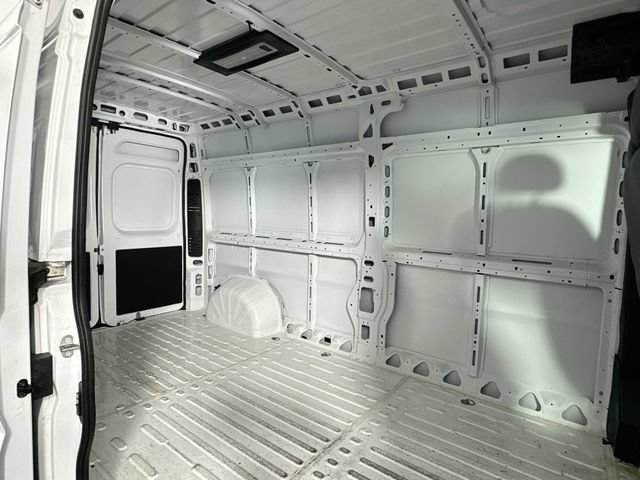 Used 2026 RAM ProMaster 2500 w/ Convenience Group FWD image 24