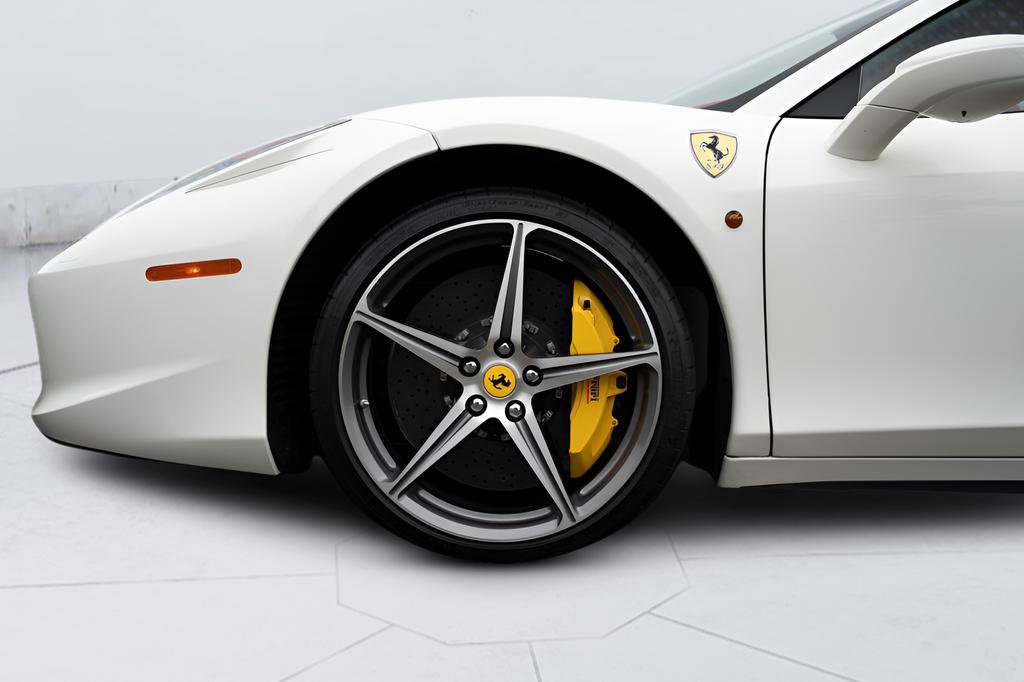 Used 2014 Ferrari 458 Spider RWD image 11