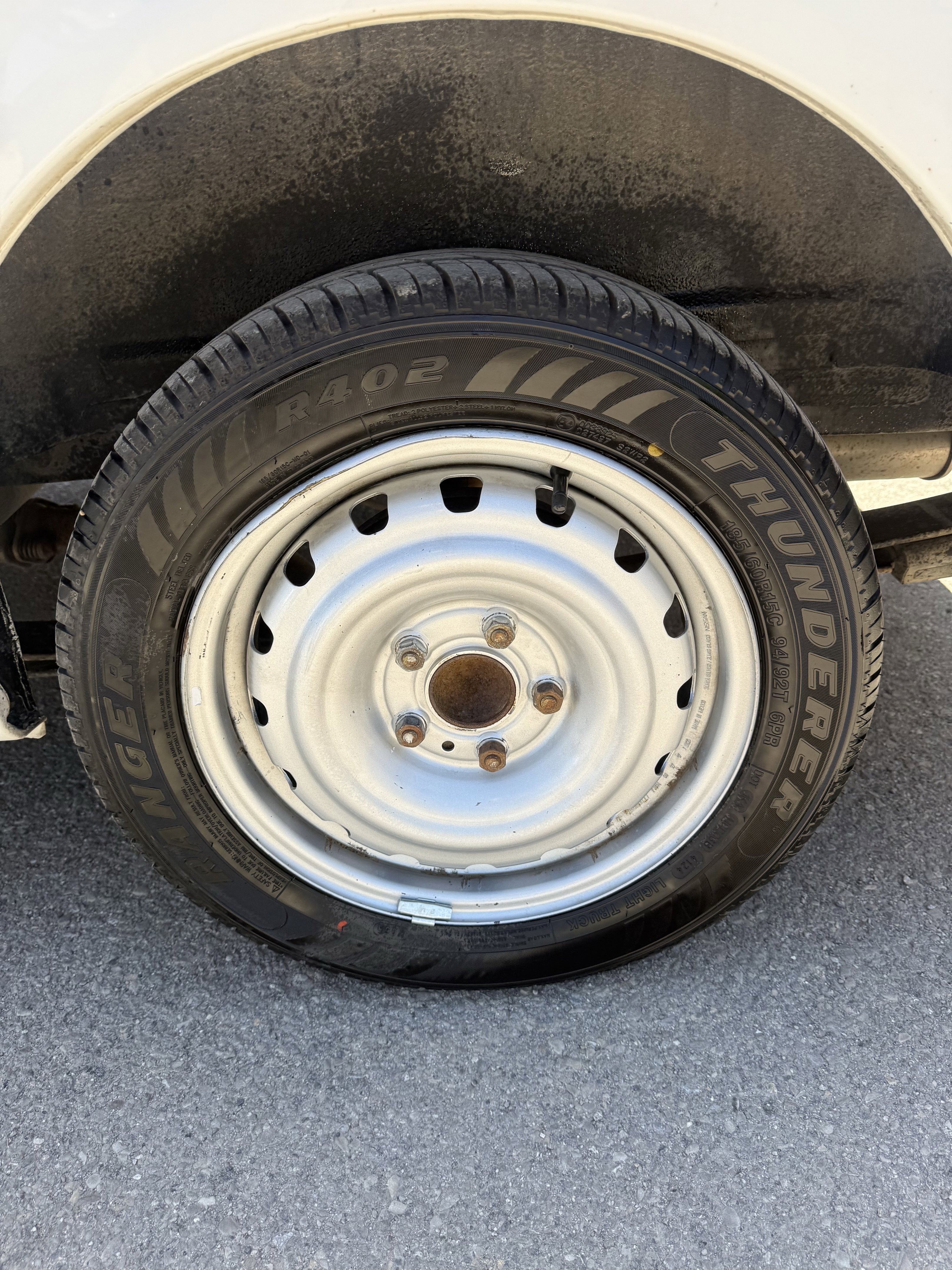 Used 2018 Nissan NV200 S FWD image 9