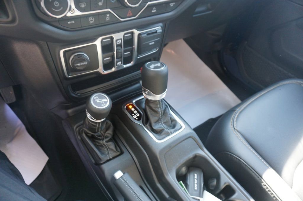 New 2025 Jeep Wrangler Unlimited Sahara image 19