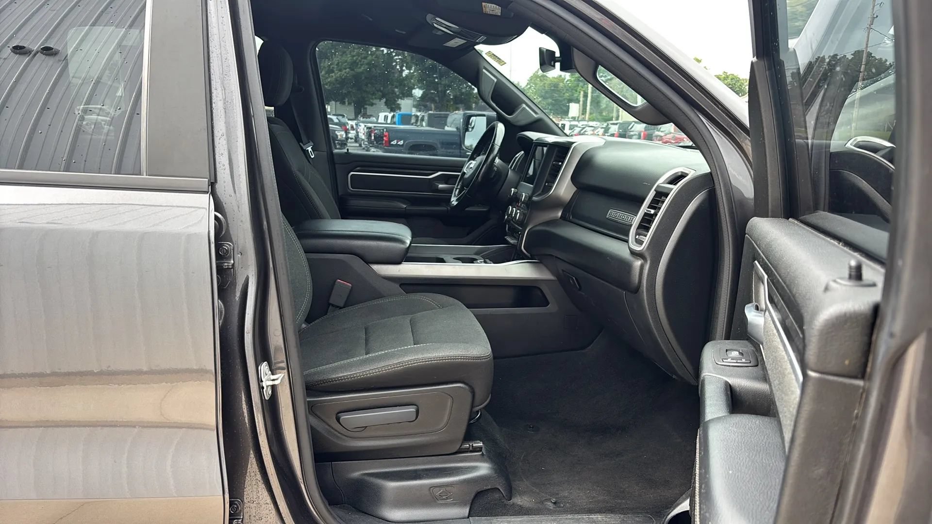 Used 2020 RAM 1500 Big Horn AWD/4WD image 16