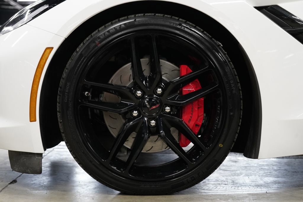 Used 2017 Chevrolet Corvette Stingray Coupe RWD image 42
