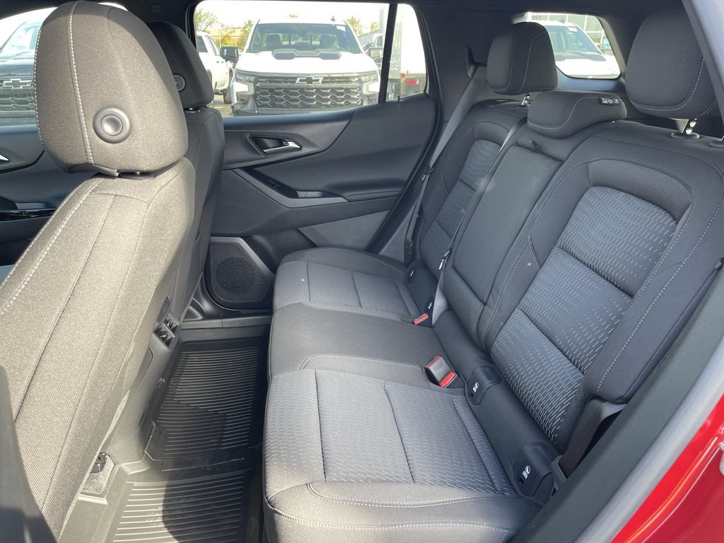 New 2026 Chevrolet Equinox LT w/ Safety and Technology Package FWD image 22