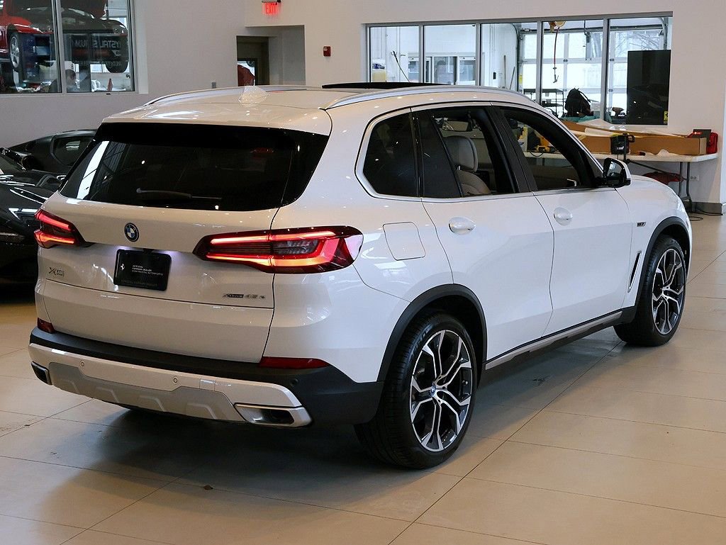 Used 2023 BMW X5 xDrive45e w/ Executive Package image 46