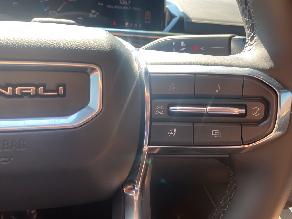 Used 2025 GMC Sierra EV Denali AWD/4WD image 17