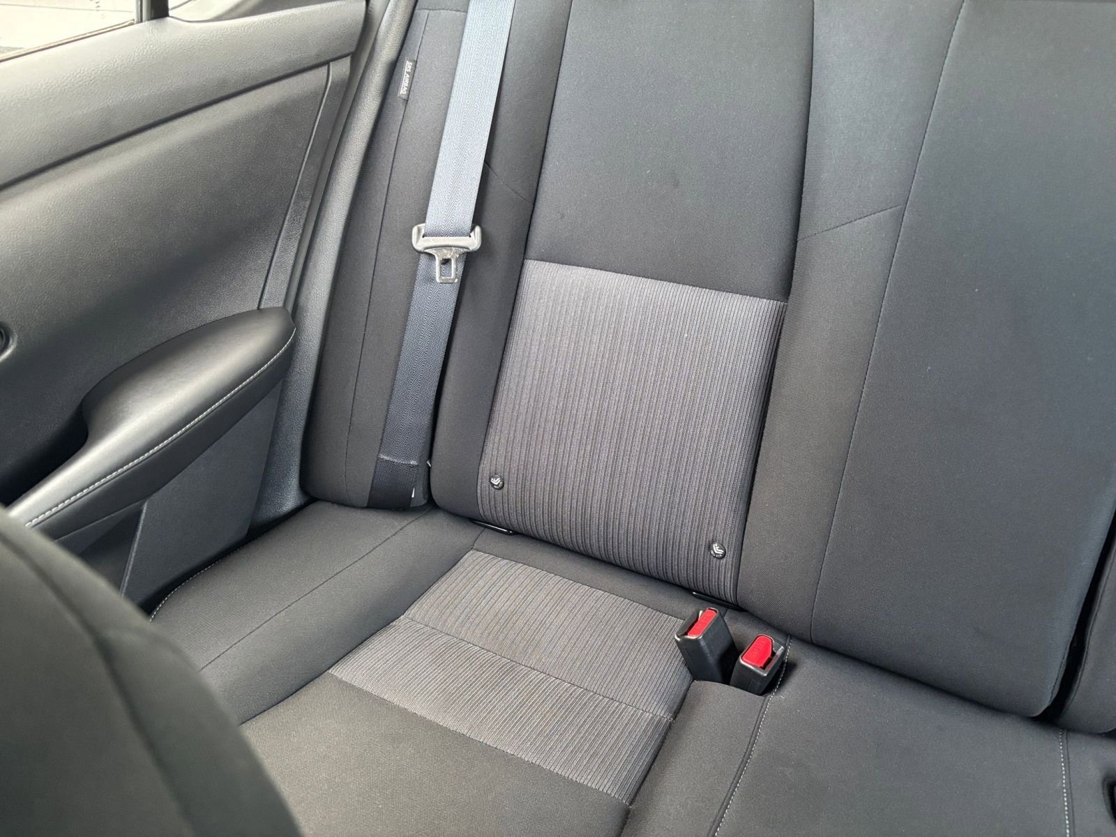 Used 2025 Nissan Sentra SV image 37