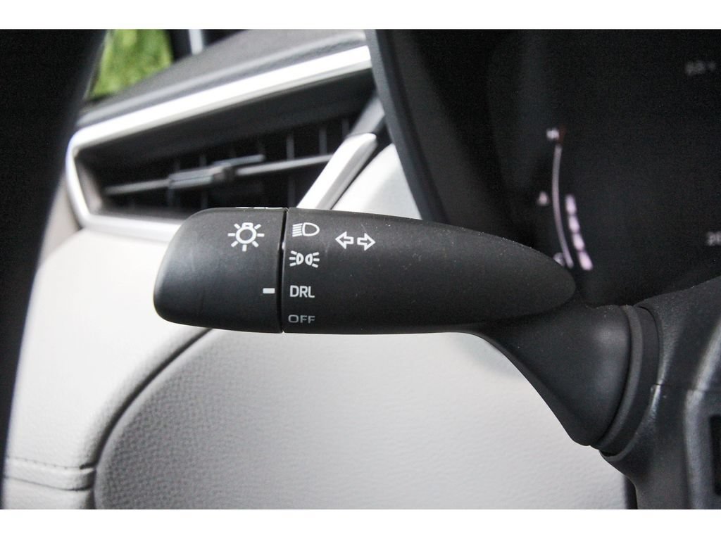 Used 2026 Toyota Corolla Cross L FWD image 18