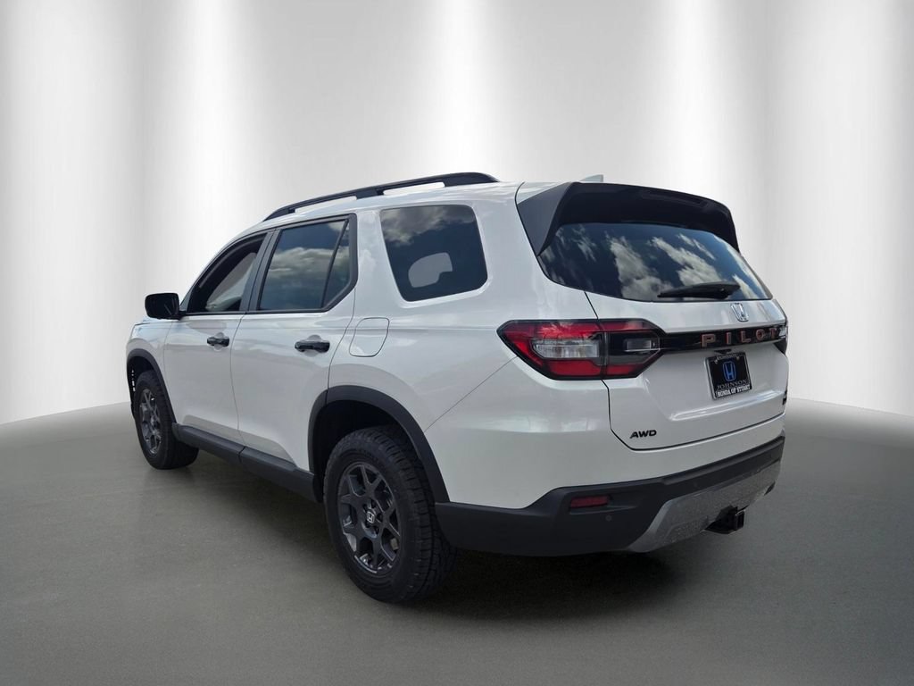 New 2026 Honda Pilot TrailSport image 5