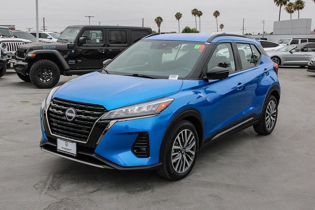 Used 2024 Nissan Kicks SR FWD image 4
