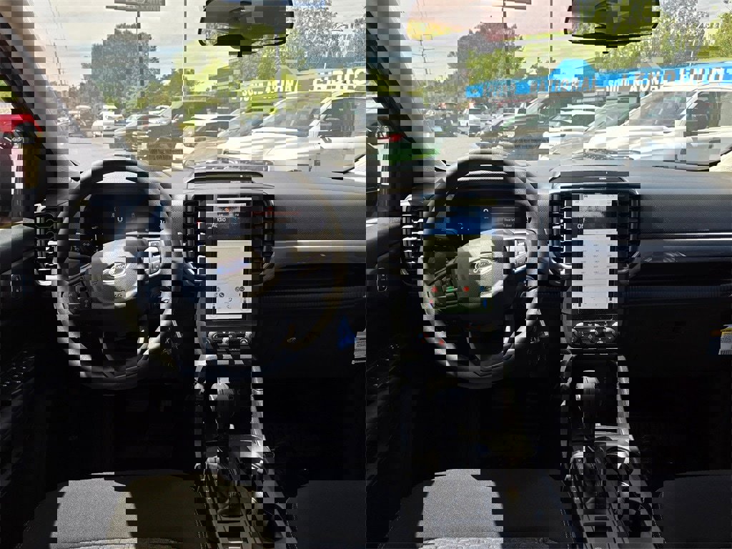 New 2025 Ford Ranger XL image 10