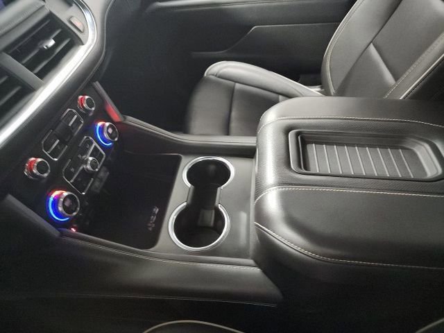 Used 2023 GMC Yukon XL SLT AWD/4WD image 34