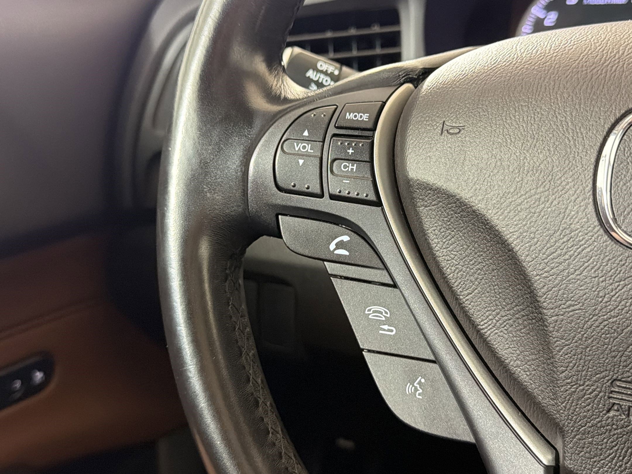 Used 2020 Acura ILX w/ Premium Package FWD image 29