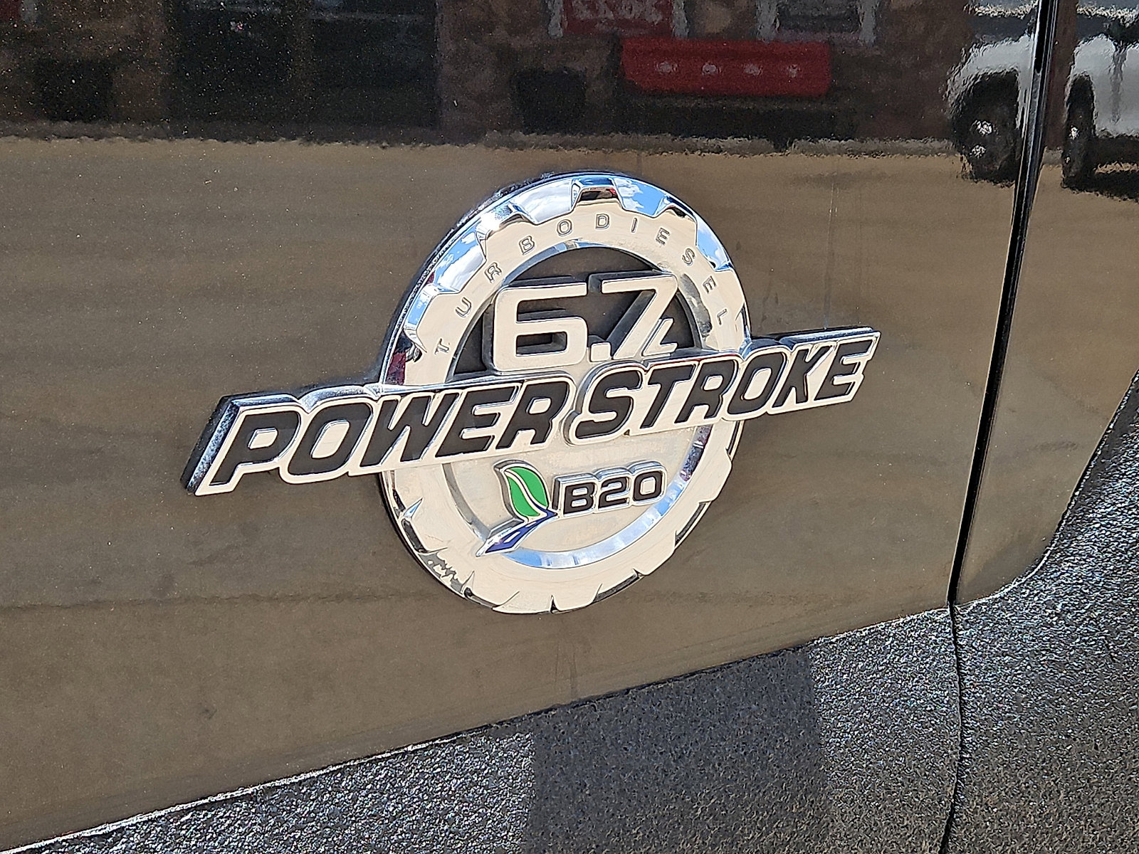Used 2015 Ford F250 XLT w/ XLT Premium Package AWD/4WD image 6