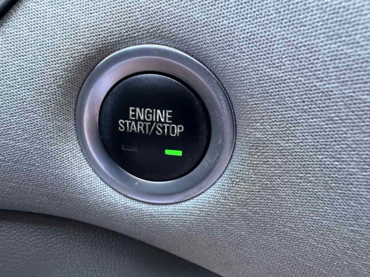 Used 2021 Chevrolet Malibu LT FWD image 30