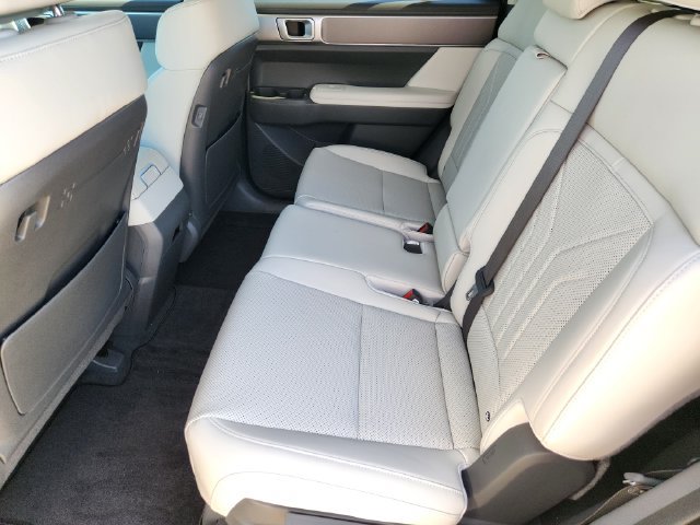 New 2027 Hyundai Santa Fe SEL FWD image 32