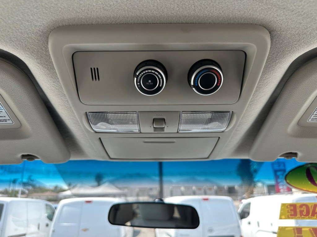 Used 2020 Nissan NV 3500 SV image 28