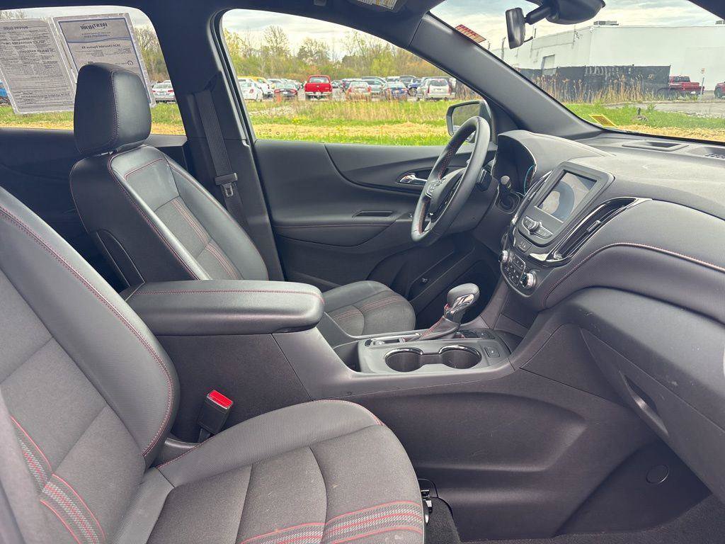 Used 2024 Chevrolet Equinox RS AWD/4WD image 34