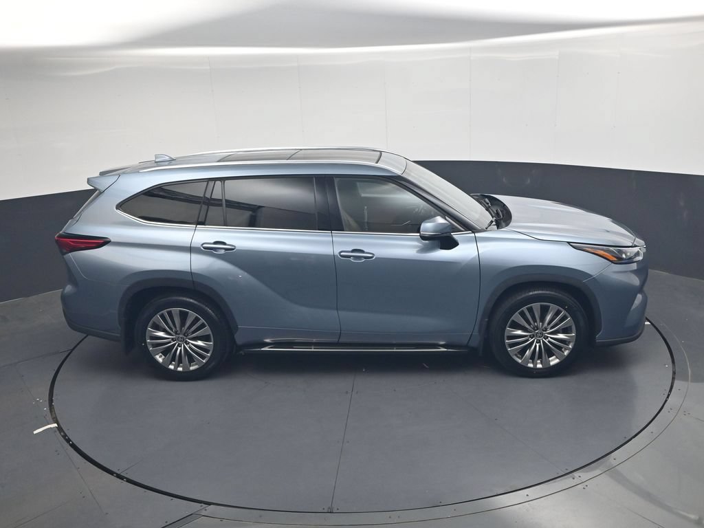 Used 2022 Toyota Highlander Platinum AWD/4WD image 24