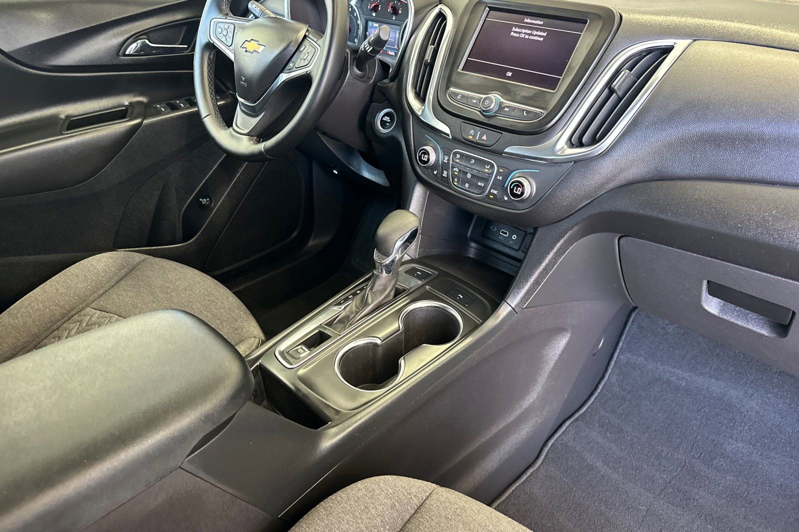Used 2024 Chevrolet Equinox LT image 16