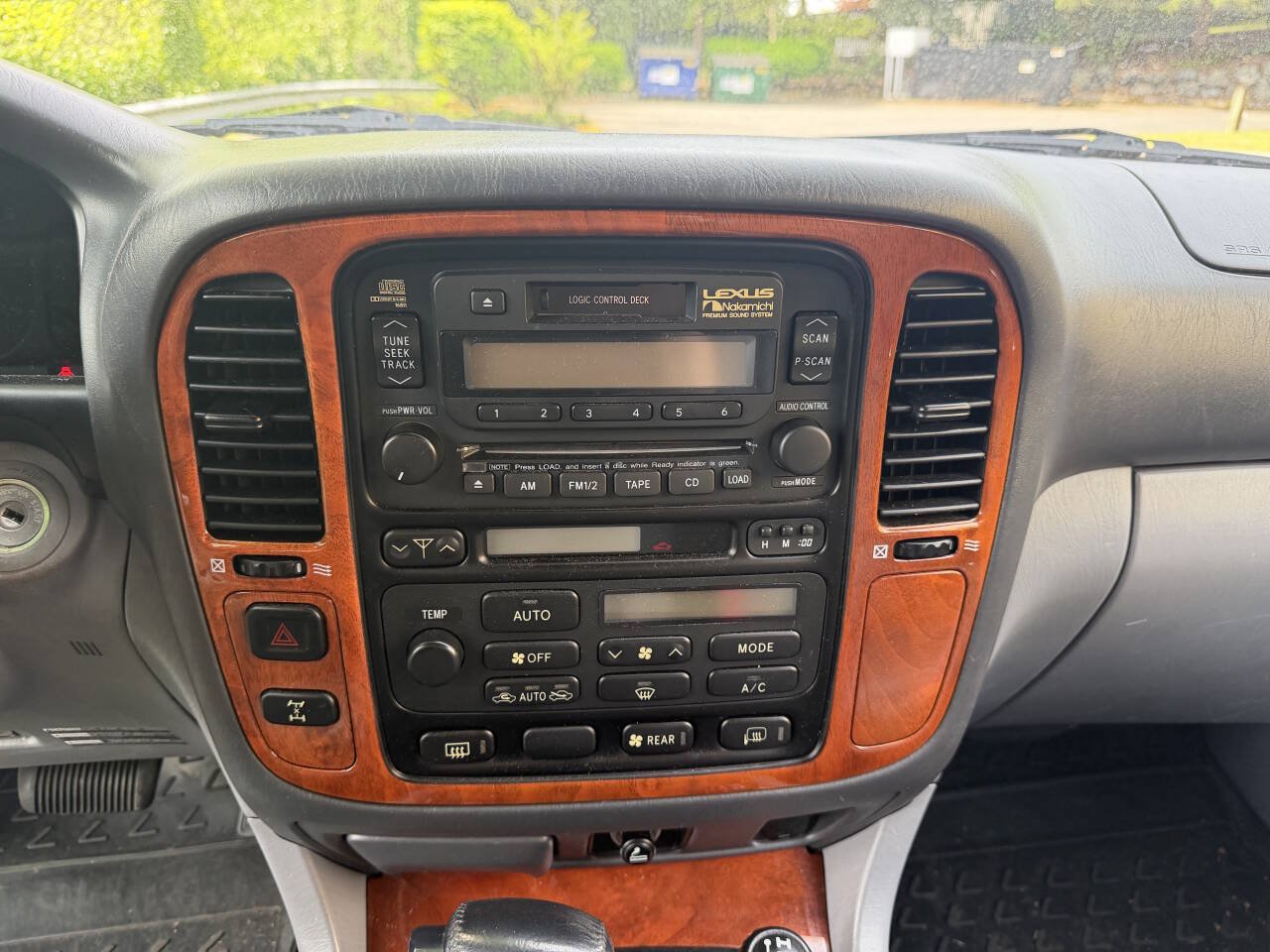 Used 1999 Lexus LX 470 4WD image 19