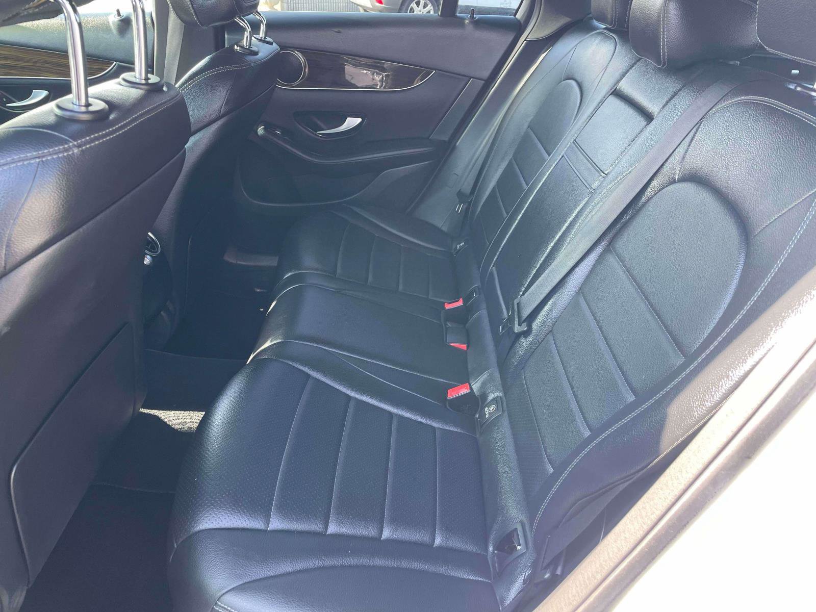 Used 2020 Mercedes-Benz GLC 300 image 6