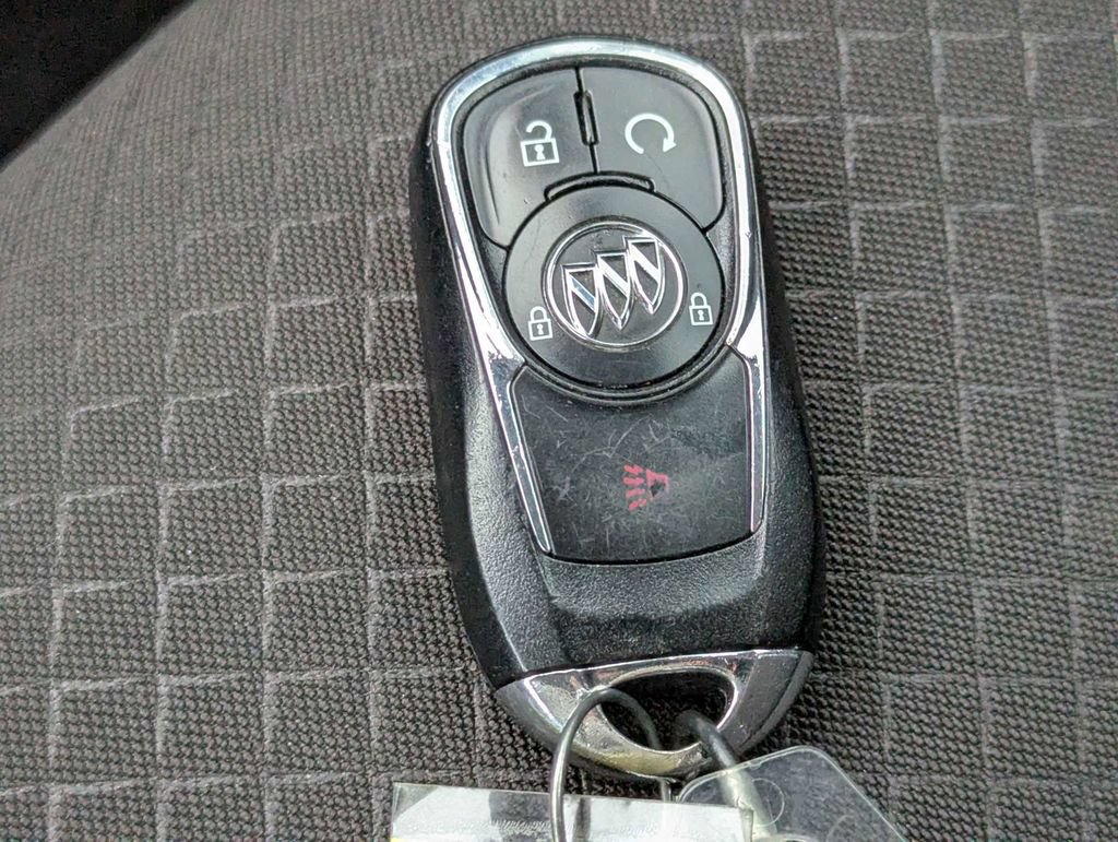 Used 2021 Buick Encore Preferred w/ Safety Package FWD image 29