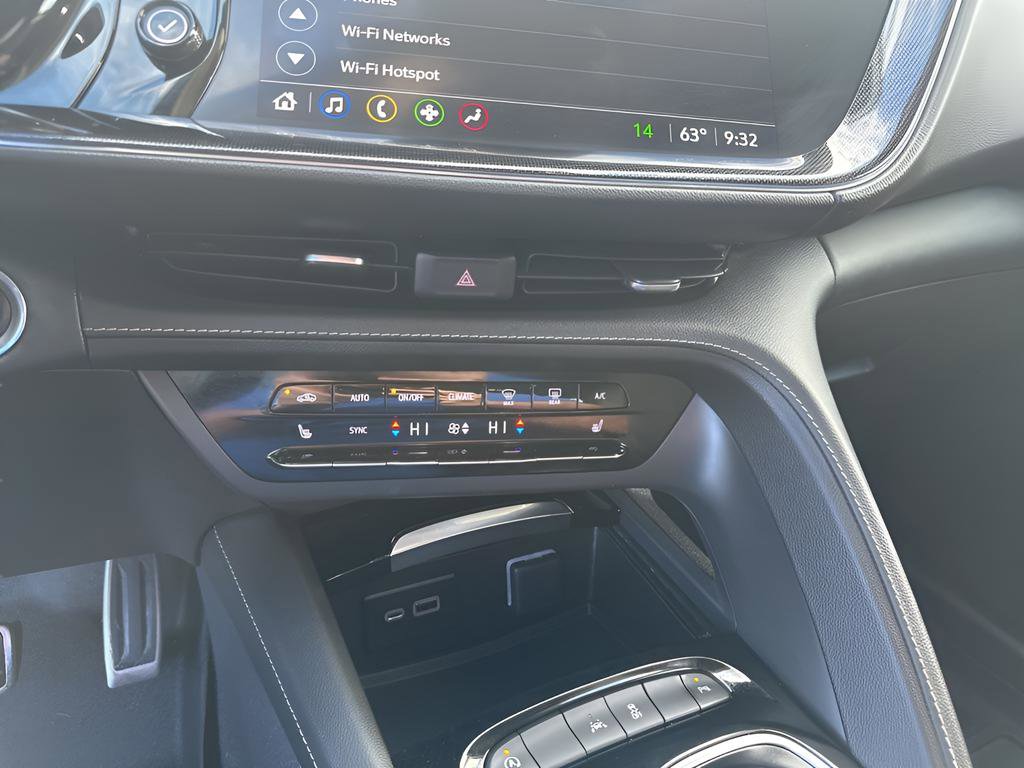 Used 2023 Buick Envision Preferred image 35