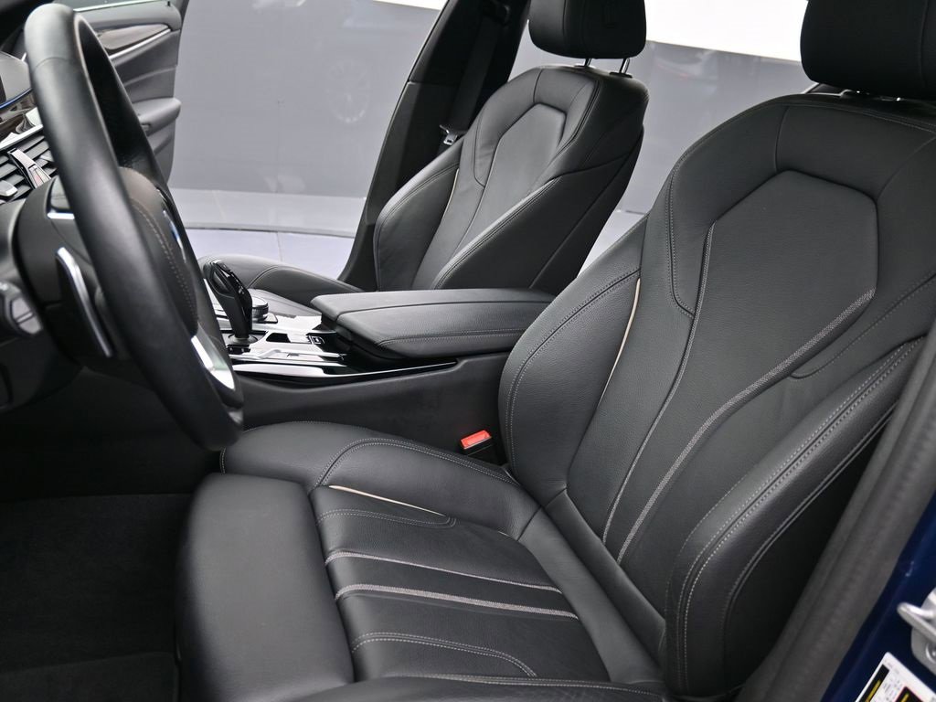 Used 2023 BMW 530e xDrive w/ Premium Package image 11