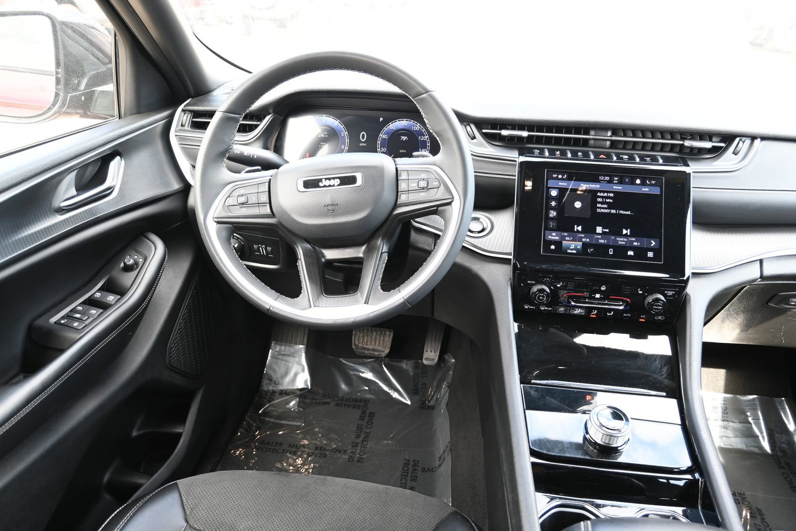 Used 2023 Jeep Grand Cherokee L Laredo image 20