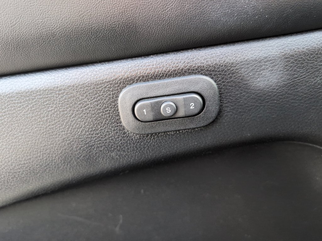 Used 2021 Jeep Grand Cherokee Limited w/ Quick Order Package 2GK 80th image 13