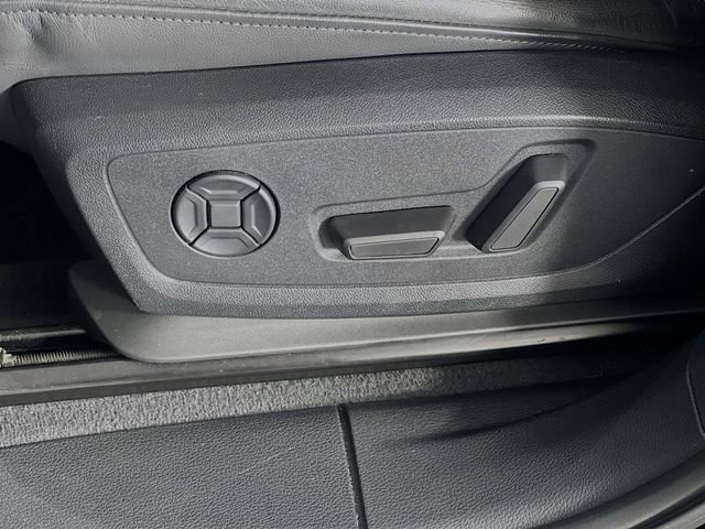 Used 2020 Audi Q3 2.0T Premium w/ Convenience Package image 13