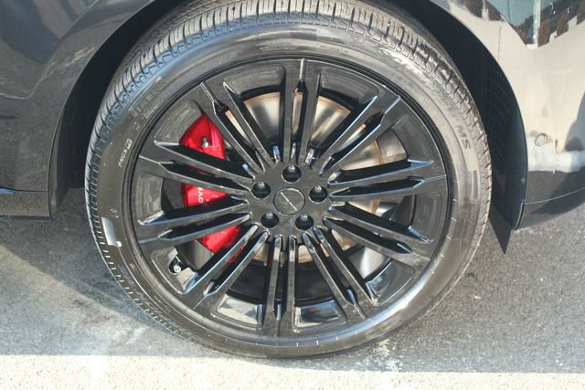 New 2026 Land Rover Range Rover SV image 9