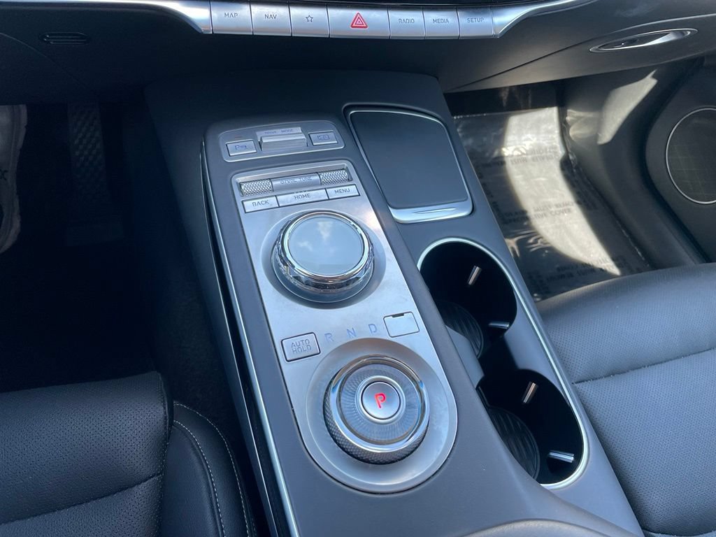 Used 2025 Genesis GV70 2.5T AWD/4WD image 12