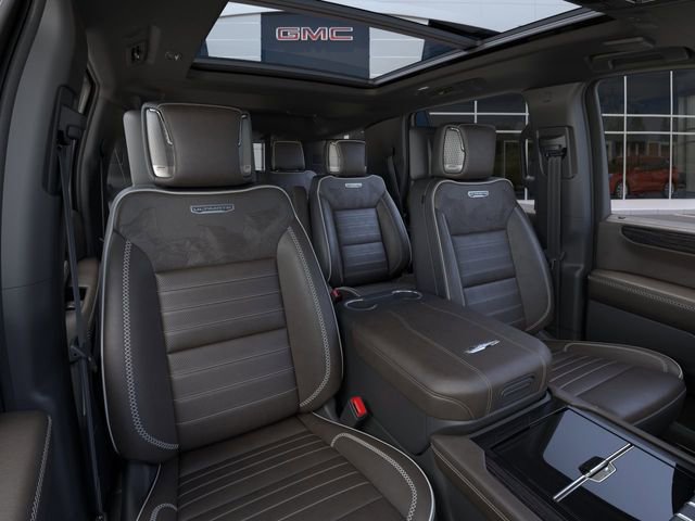 New 2026 GMC Yukon Denali Ultimate AWD/4WD image 16